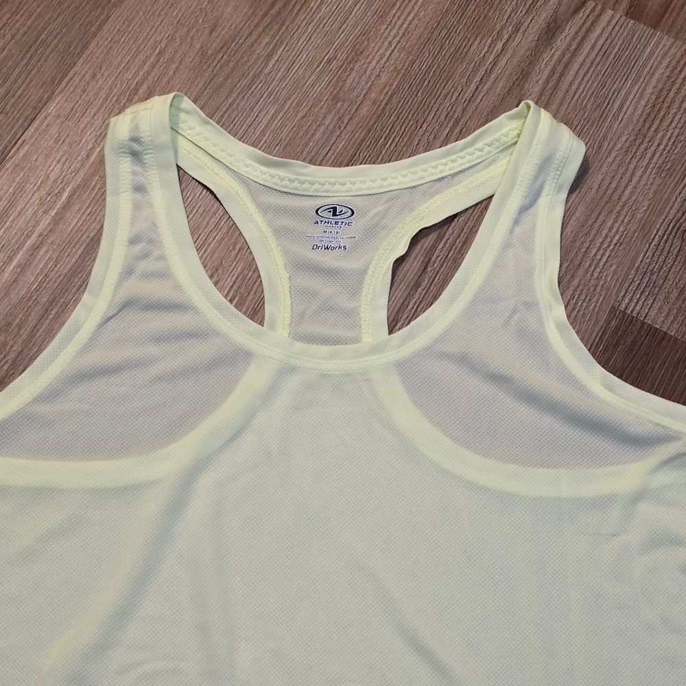 Nwt Neon Yellow Racerback Athletic Sleeveless Top Medium — image 5 of 8